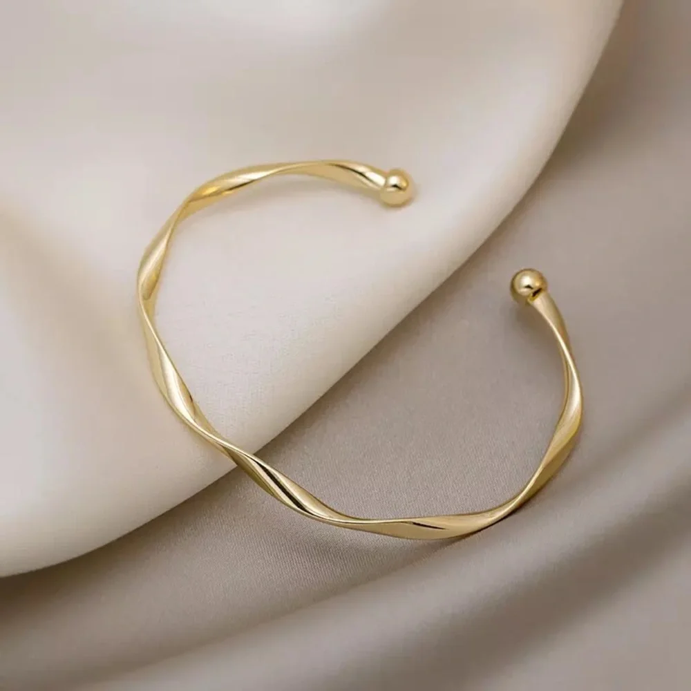 “Anya” Minimalist Twist Open Adjustable Gold Neutral Fashion Simple Bracelet - Picture 7 of 9
